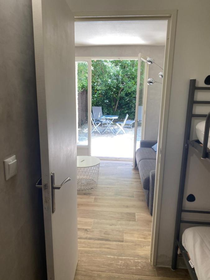 Ferienwohnung Little garden Saint-Cyr-sur-Mer Exterior foto